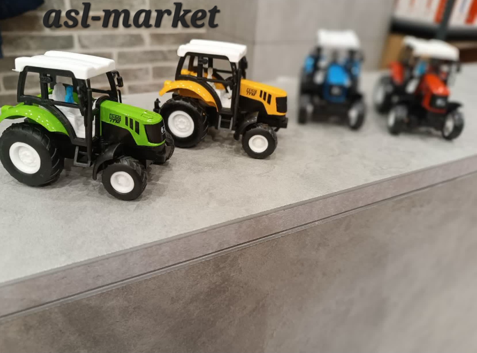 تراکتور فلزی